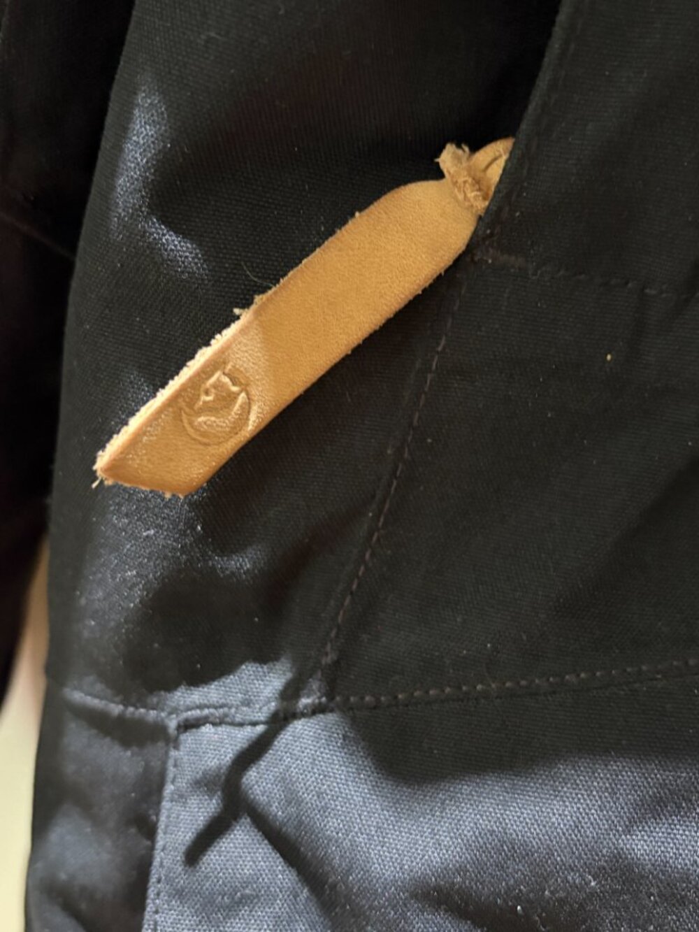 Fjällräven Nuuk Parka Size Large Black  86369 W  Women - Picture 8 of 10